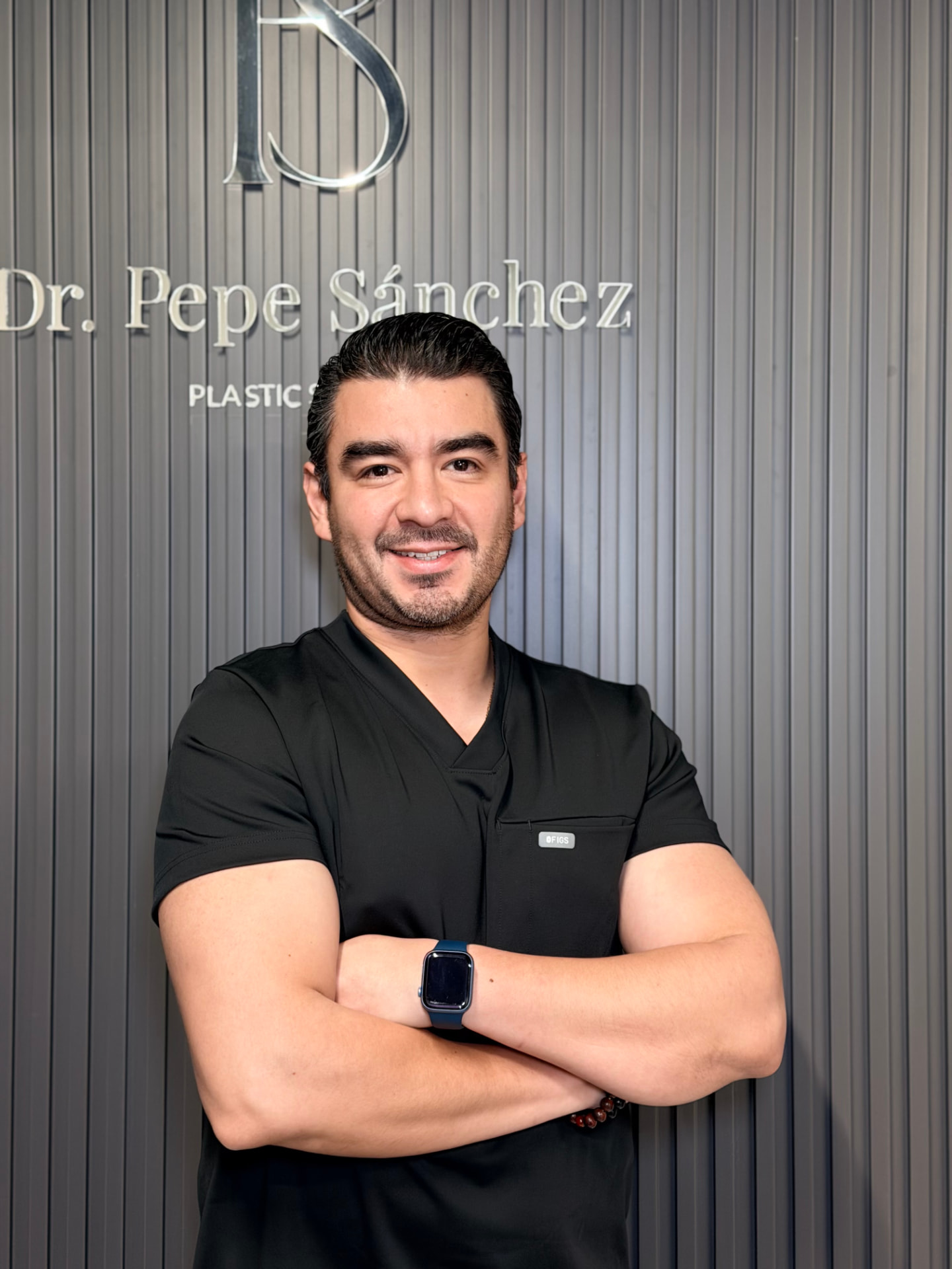 Dr. José de Jesús Sánchez Juárez, cirujano plástico en Zapopan